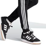 PANTALON-HOMBRE-ADIDAS-SST