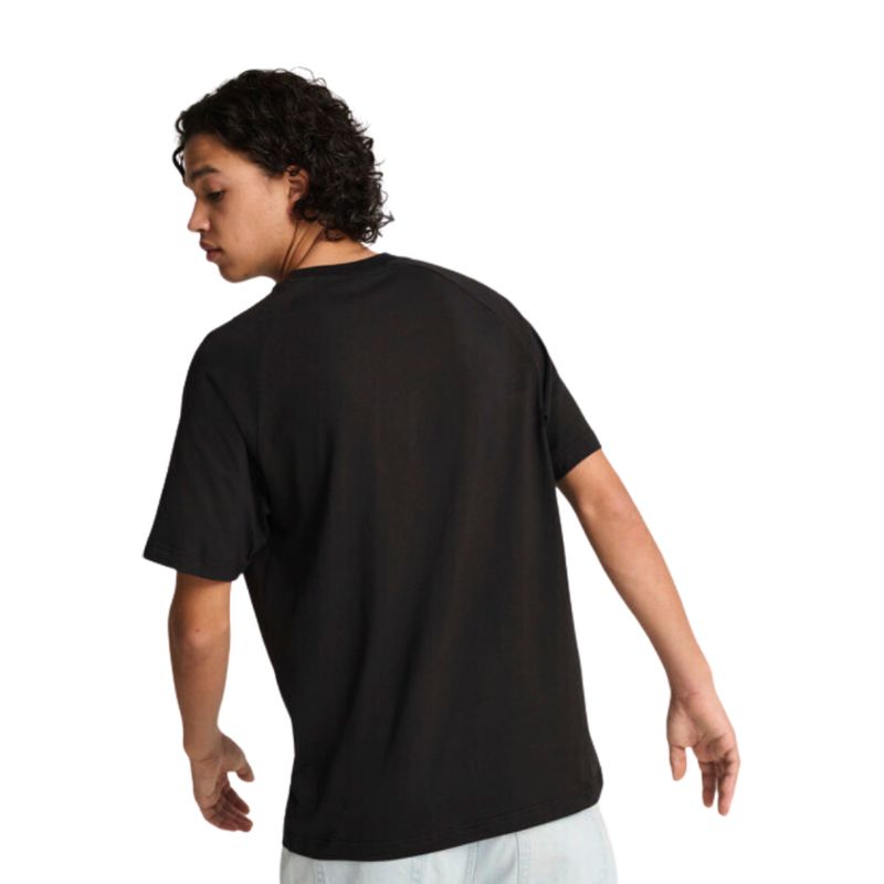 REMERA-HOMBRE-PUMA-CLASSICS-RELAXED-GRAPHIC
