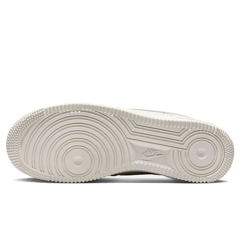 ZAPATILLAS-MUJER-NIKE-AIR-FORCE-1-.07-ESS