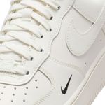 ZAPATILLAS-MUJER-NIKE-AIR-FORCE-1-.07-ESS