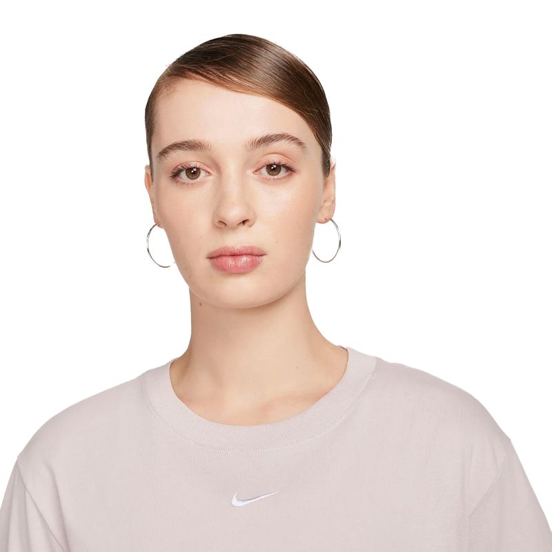 REMERA-MUJER-NIKE-SPORTSWEAR-ESSENTIAL