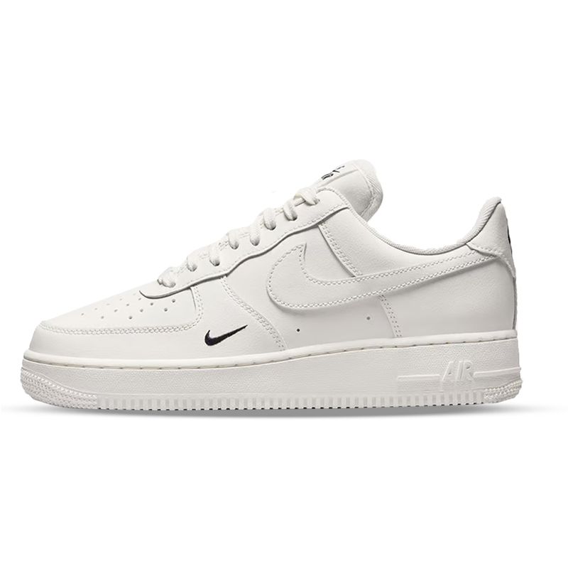 ZAPATILLAS-MUJER-NIKE-AIR-FORCE-1-.07-ESS