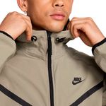 CAMPERA-NIKE-HOMBRE-TECH