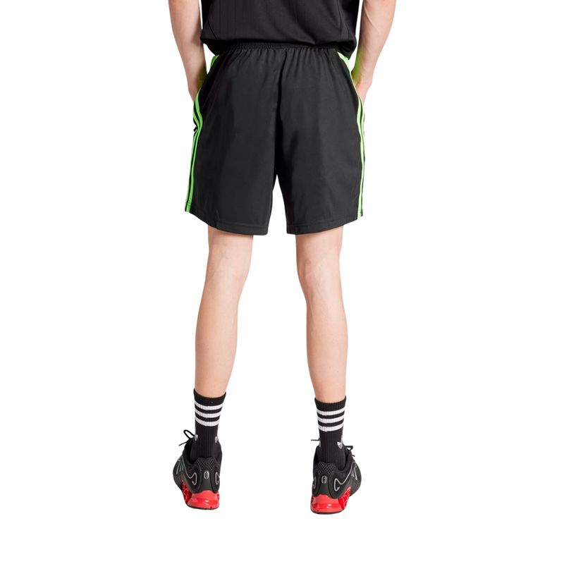 SHORT-HOMBRE-ADIDAS-ADICOLOR-TEAMGEIST