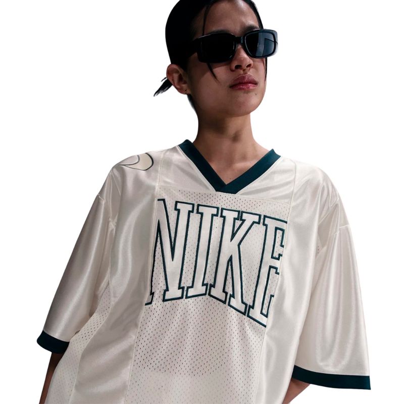 REMERA-MUJER-NIKE-SPORTSWEAR-STREET